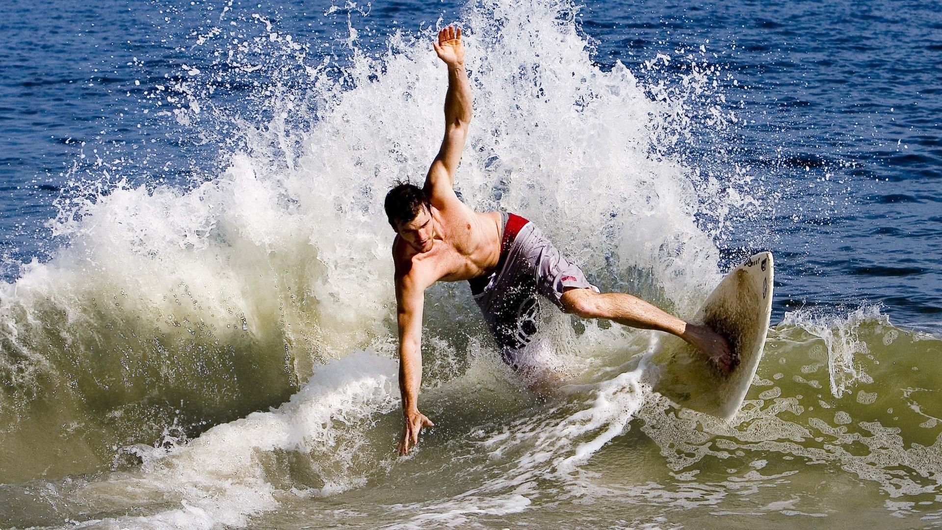 mk体育官网下载-国足备战气氛热烈全队斗志昂扬，国足努力