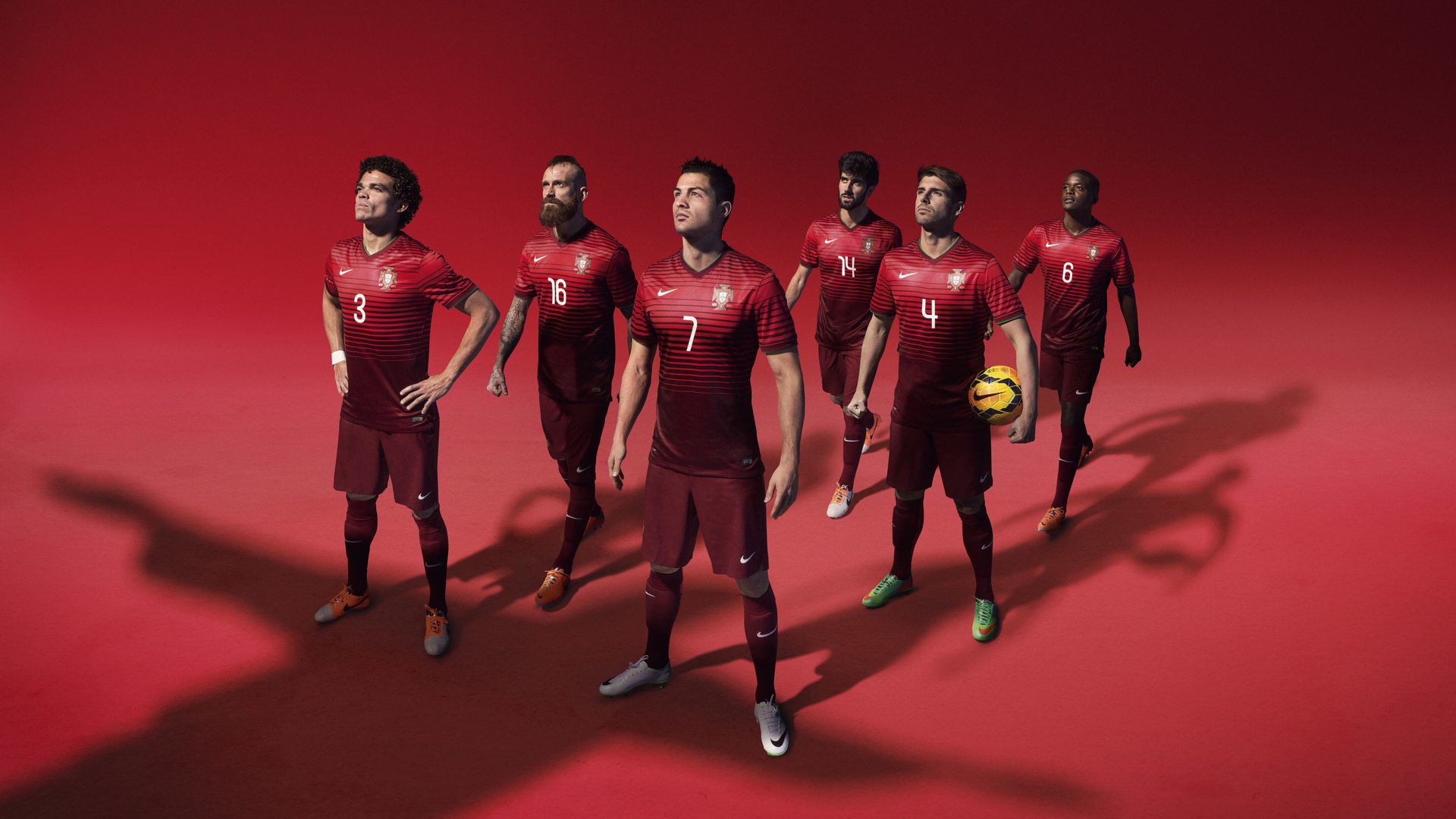 欧冠首轮最佳阵容公布：英超射手与西甲门神领衔11人名单